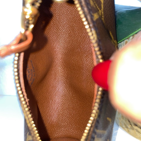 AUTHENTIC 💎VINTAGE LOUIS VUITTON MONOGRAM CANVAS MINI PAPILLON POCHETTE💎 - Picture 8 of 14
